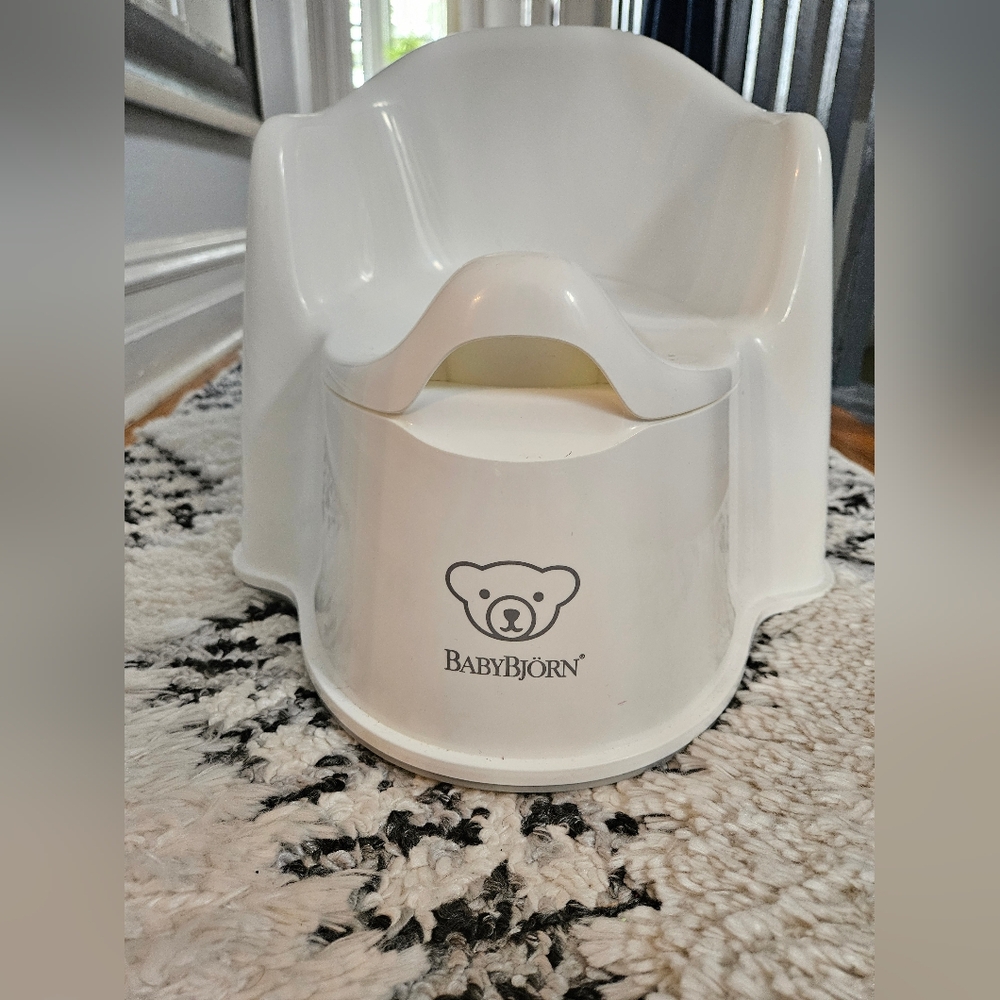 BabyBjörn White Potty Chair